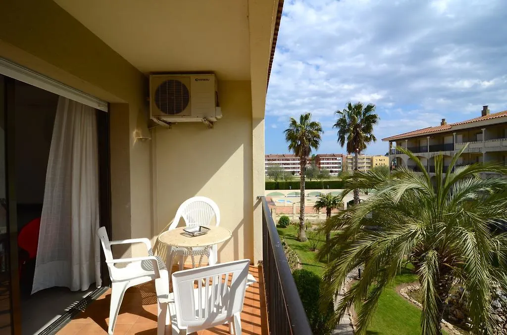 Apartamentos Jademar L'Estartit Apartment